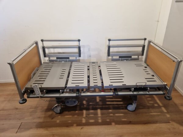 stiegelmeyer avanta pi bv 3 section electric hospital bed #28