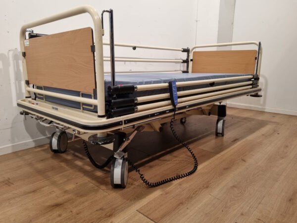 oostwoud opticare nova 3 section electric hospital bed #11