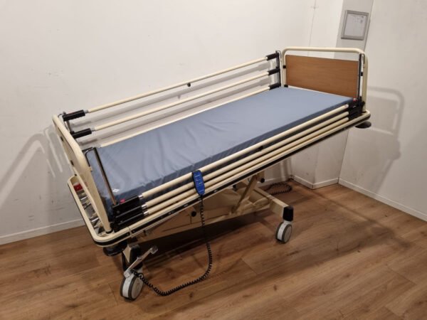 length 223 cm width 100 cm height 78 cm minimum height 41 cm weight 203 kg mattress size 80 x 195 cm electric electric section 3 section central brake system yes availability in stoc