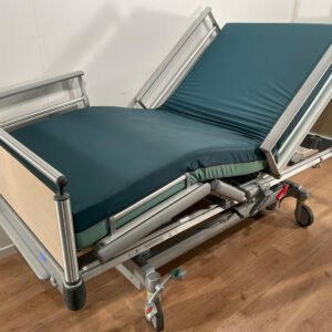 volker (s961 1) 3 section electric hospital bed #00g