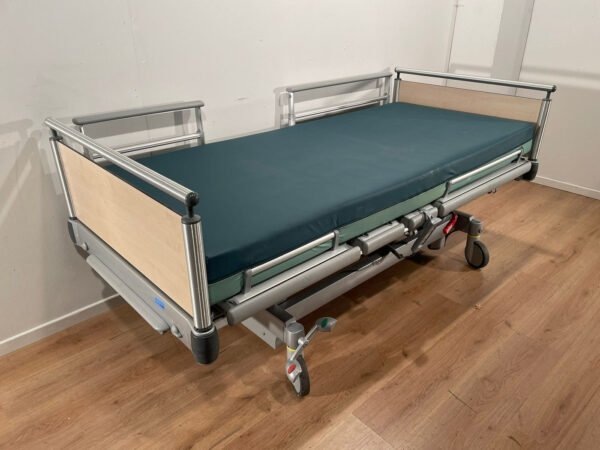 volker (s961 1) 3 section electric hospital bed #00g