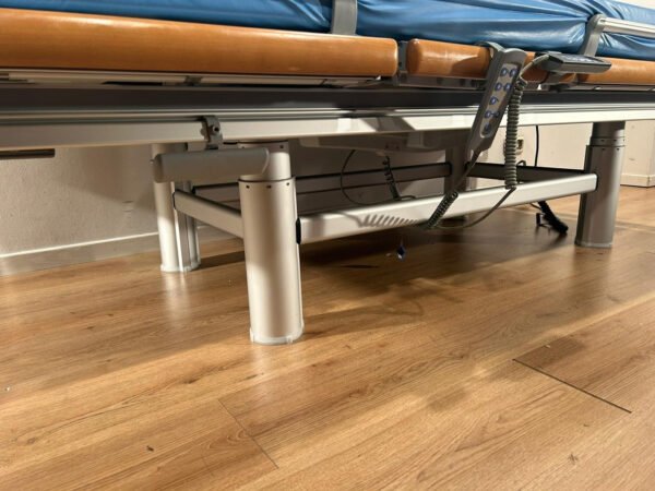 volker 3 section full option electric hospital bed #30a
