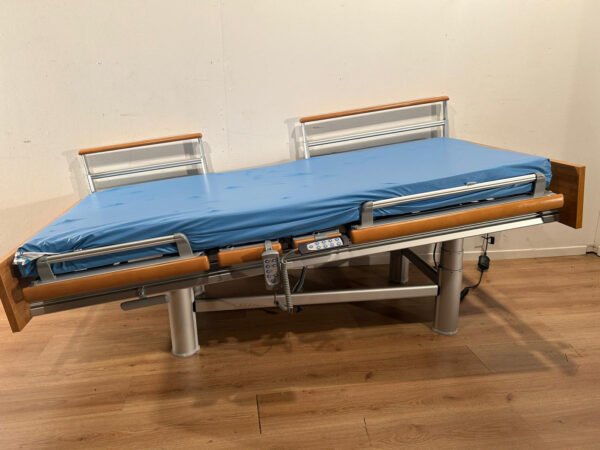 volker 3 section full option electric hospital bed #30a