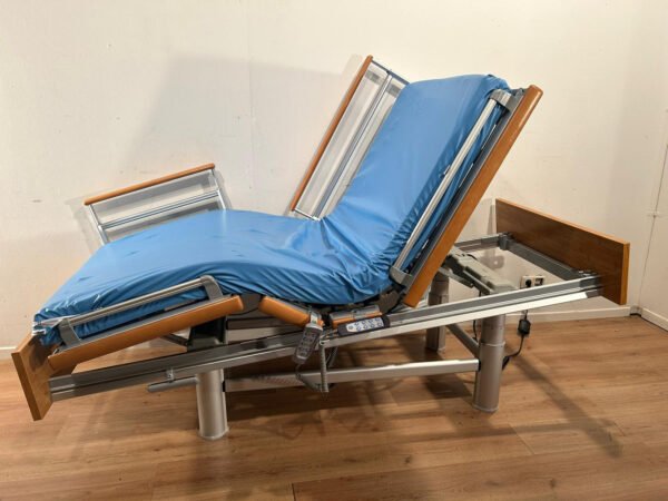 volker 3 section full option electric hospital bed #30a