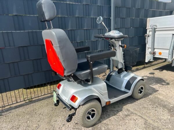 ctm hs 740 is a heavy duty mobility scooter