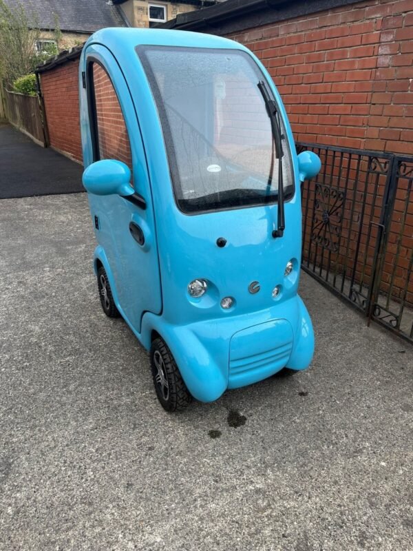 SCOOTERPAC CABIN CAR MK2 MOBILITY SCOOTER - Image 2