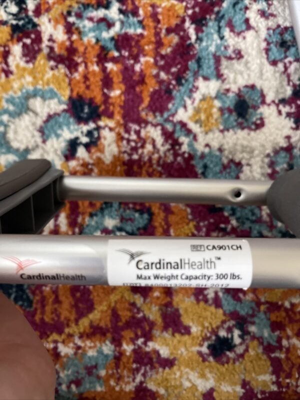 cardinal health aluminum pediatric xs underarm crutches 4' to 4' 6" user ht.