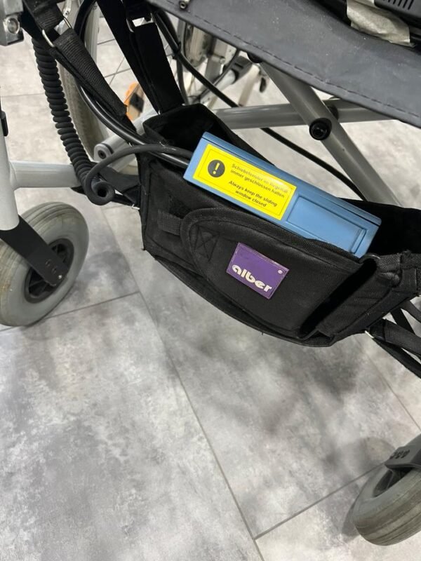 b&b electric wheelchair
