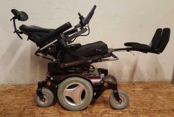 permobil m300 wheelchair with power tilt,recline,legs