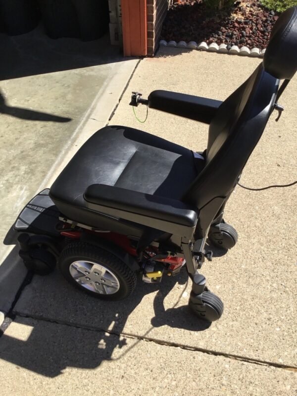jazzy 600es power wheelchai