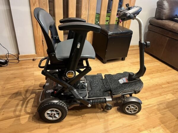 tga minimo plus 4 is a lightweight, folding mobility scooter