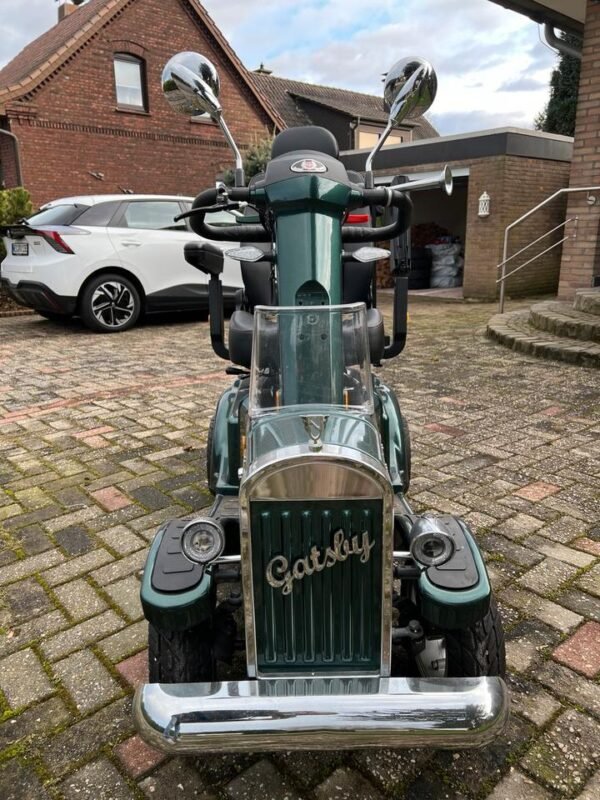 gatsby x is a luxurious mobility scooter