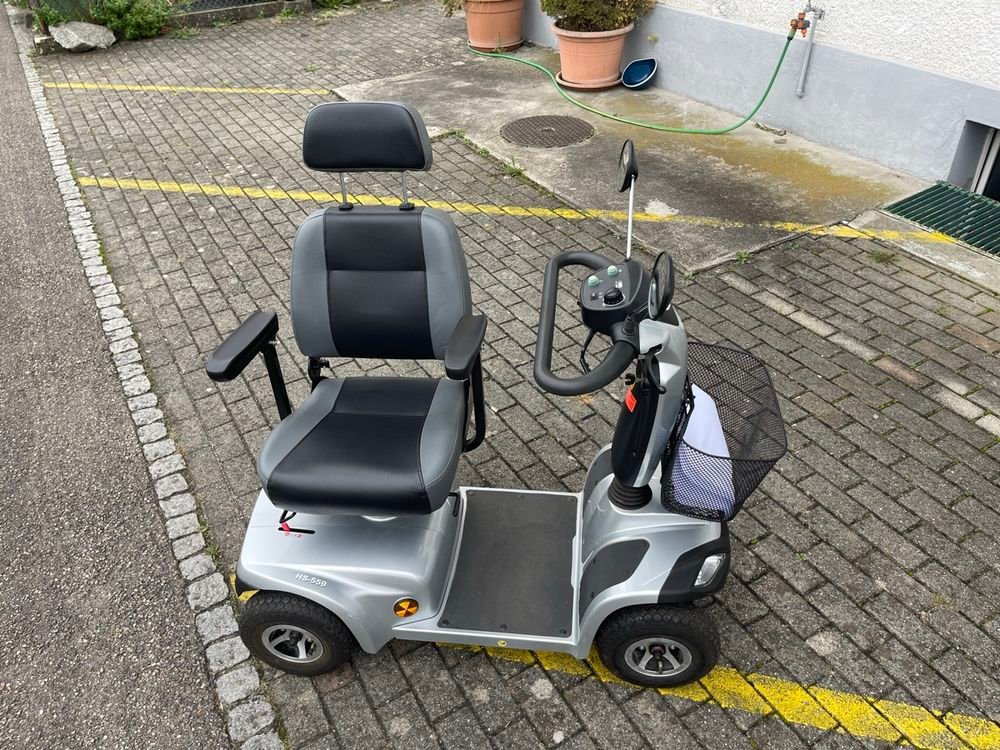 the invacare leo mobility scooter the invacare leo mobility scooter