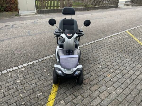 the invacare leo mobility scooter