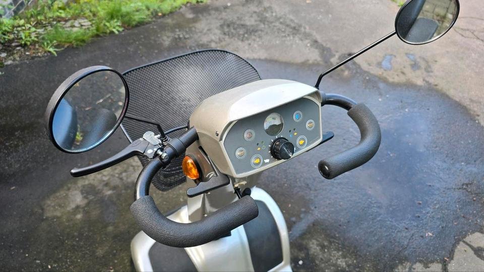 invacare leo mobility scooter invacare leo mobility scooter